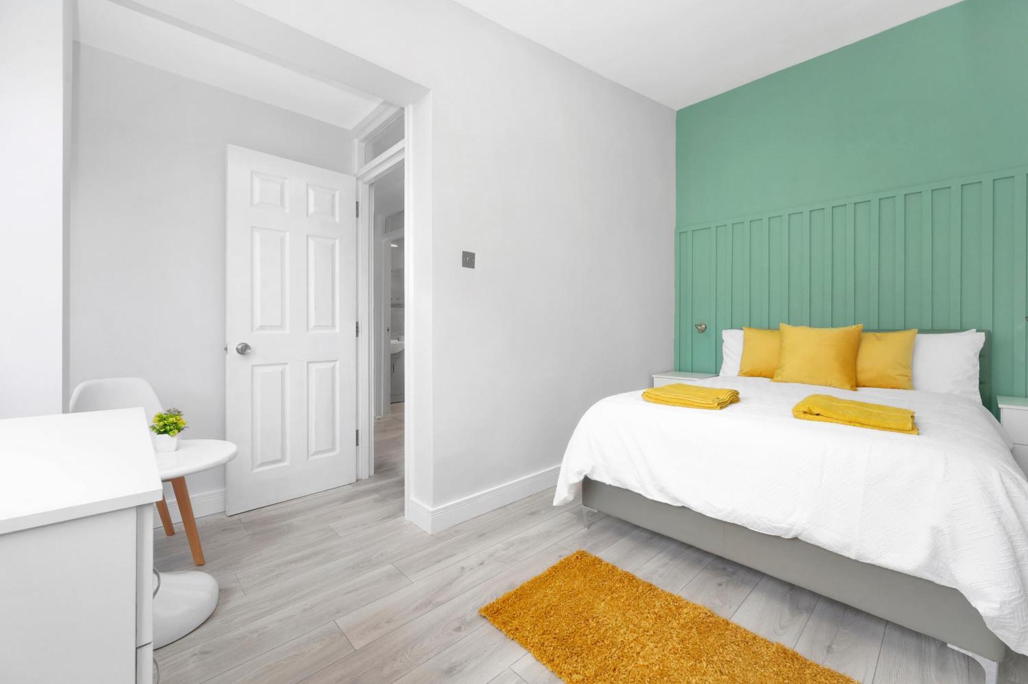 Waterside 4 Bed Apartment London Exterior photo